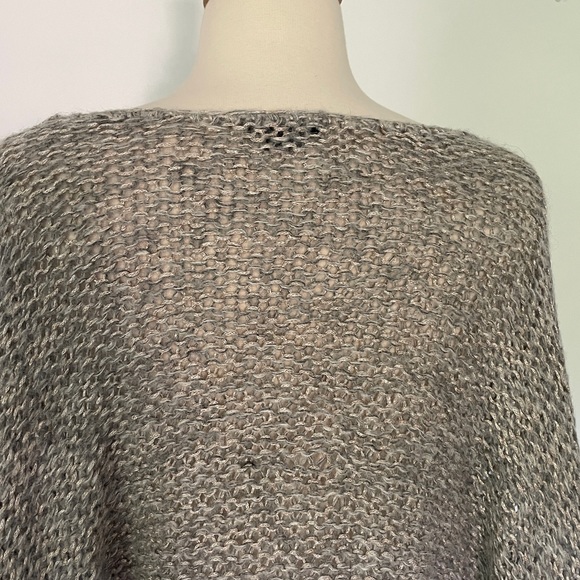 Theory Wool And Angora Blend Wide Bat Sleeves Knitted Sweater Size Small - Picture 10 of 10